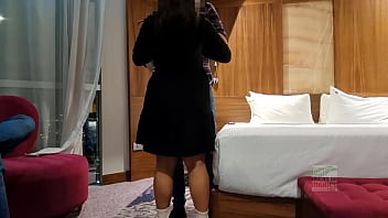 Llegó De China Con Su Esposo A Guadalajara Para Que Le Den Duro