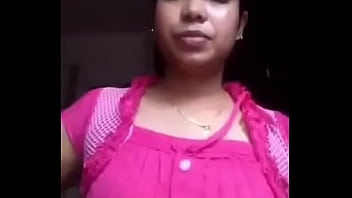 Mallu Aunty’s Massive Melons On Full Display
