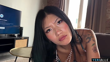 Caught His Chinese Step Sister Spreading Her Sweet Secrets In Steamy Selfies