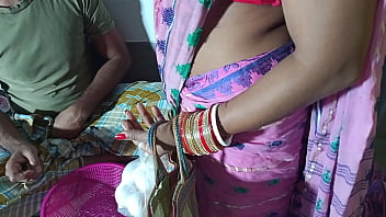 अंडे बेचने वाले ने अकेली भाभी को घर में जबरन चोदा, उसकी चीखें गूंज उठीं