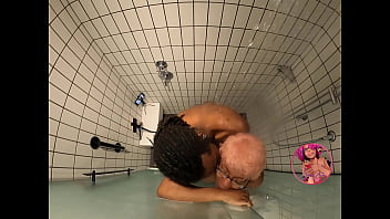 Ebony Anime Cosplayer Gets Railed In The Steamy Shower