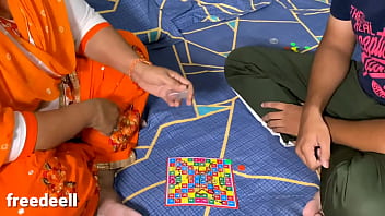 Bhabhi Ke Saath Ludo Khelte Hue Jeetne Wala Maza Le, Pura Hindi Video