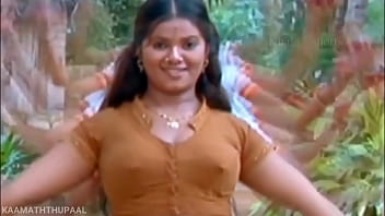 Sizzling Mallu Babe With Curves That Drive You Wild