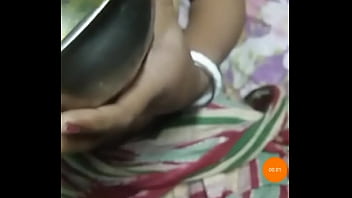 Busty Bengali Bhabhi’s Steamy Bedroom Fuck Tape
