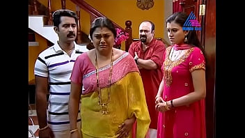 Sultry Chitra Shenoy: The Mallu Cini Serial Actress Who Sets Screens On Fire