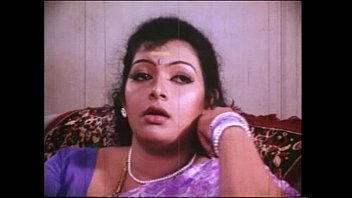 Mallu Aalolam Kili 2: Sensual Desires Unleashed