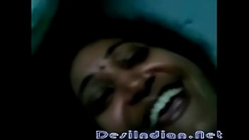 Desi Telugu Aunty With A Cute Face And A Naughty Side