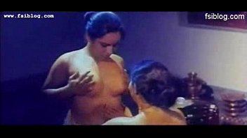 Hot Mallu Aunties With Curves That Drive You Wild