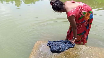 गांव की मस्त धोबन को कमरे में बुलाकर जमकर चोदा, पसीने से लथपथ बदन और चीखों से गूंज उठा पूरा घर