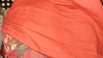 रात के अंधेरे में पड़ोस की बंगाली बहू की चुदाई