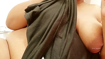 Sultry Indian Aunty With Luscious, Tempting Tits