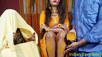 गरम भारतीय सौतेले पिता और उनकी युवा सौतेली बेटी का ज्वलंत यौन संबंध