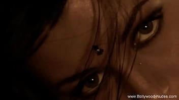 Solo Bollywood Temptress: A Dance Of Seduction That Captivates Your Soul