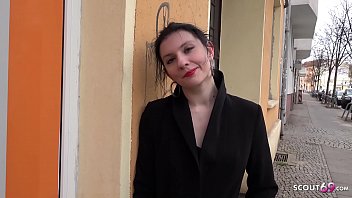Kunst Studentin Anna Wird Beim Casting Hart Anal Durchgenommen