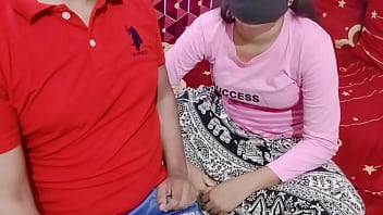 सौतेले भाई ने बहन को चोदते हुए सिखाई हर स्टेप