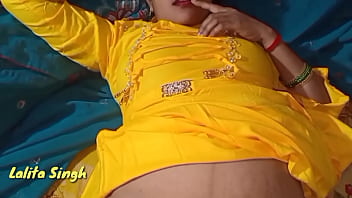 स्कूल से लौटी मेरी गर्लफ्रेंड, देह पर चिपकी वर्दी और आँखों में वो भूख