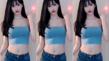 Em Gái Trung Hoa Nhảy Múa Quyến Rũ đến Phai Nhòa Mọi Ranh Giới