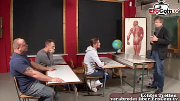 Verführerische Deutsche Studentin Erlebt Wilden Amateur-dreier Im Hörsaal