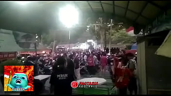 Goyangan Seksi Dua Suporter Di Desa Penari