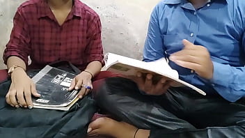 कॉलेज की नटखट छात्रा को पढ़ाई में लापरवाही की सजा देते हुए टीचर ने जमकर चोदा