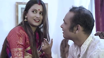 Intimate Desires: A Married Indian Couple’s Passionate Night With Hindi Moans