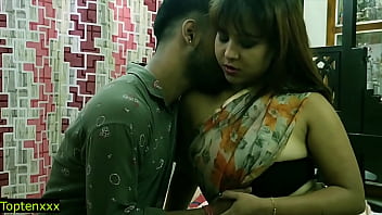 Sizzling Indian Beauty In A Sheer Saree Seduces A Young Stud At Home With Passionate Moans In Clear Hindi