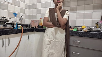 कॉलेज से लौटी देसी बेबी ने अपने सौतेले भाई के साथ जंगली चुदाई की हिंदी ऑडियो
