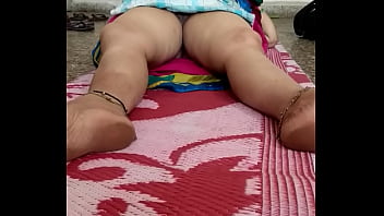 Desi Aunty’s Sensual Massage Will Make You Moan With Pleasure