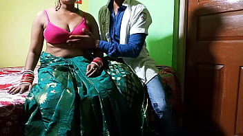 Doctor Ne Bhabhi Ki Full Body Checkup Ke Bahane Uske Shareer Ko Chhed Kar Unki Chut Mein Apna Loda Ghused Diya