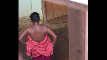 Desi Village Bhabhi’s Steamy Nude Bath Show Secretly Filmed By Hidden Camera
