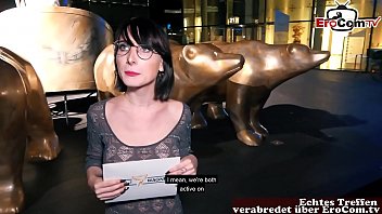 Heiße Deutsche Studentin Sucht Auf Berlins Straßen Nach Wilden Sextreffen