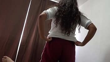 Alumna Traviesa Se Fuga Del Instituto Para Entregarse A Un Encuentro Ardiente