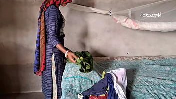 Devar Ne Pata Chala Bhabhi Cream Lagate Hue Mast Hil Rahi Hai, Toh Usne Zor Se Chod Kar Chut Ka Ras Pilaya Role Play Sex Hindi Audio Mein