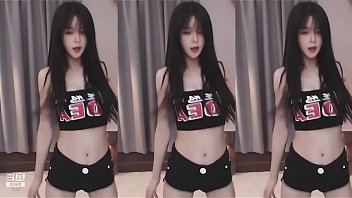 Em Gái Trung Quốc Uốn éo Thân Hình Mảnh Mai Gợi Cảm