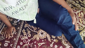 गर्म देशी भाभी ने चुदाई के दौरान स्क्वर्ट करके अपने देवर को भीगा दिया हिंदी एचडी वीडियो