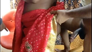 Aged Muslim Bhabhi Gets Her Asshole Stretched By Her Sister-in-law’s Rough Pounding