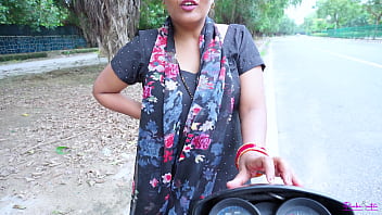 Sizzling Desi Bhabhi Whore Gets Pounded Doggystyle By Client On The Street, Moaning In Hindi