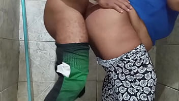 Aula Proibida: Professor Devassa A Aluna Santinha No Banheiro Da Escola