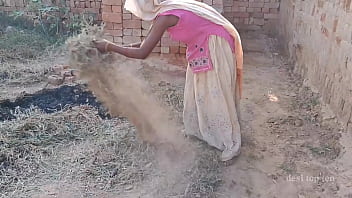 भाभी समझकर भैया ने कहा था बस थोड़ा सा ही घुसाऊंगा, लेकिन फिर तो पूरा लंड अंदर तक धँसा दिया और देसी आवाज में चीख़ें गूंज उठीं