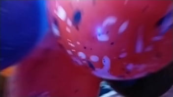 Swaying Hips In A Sari